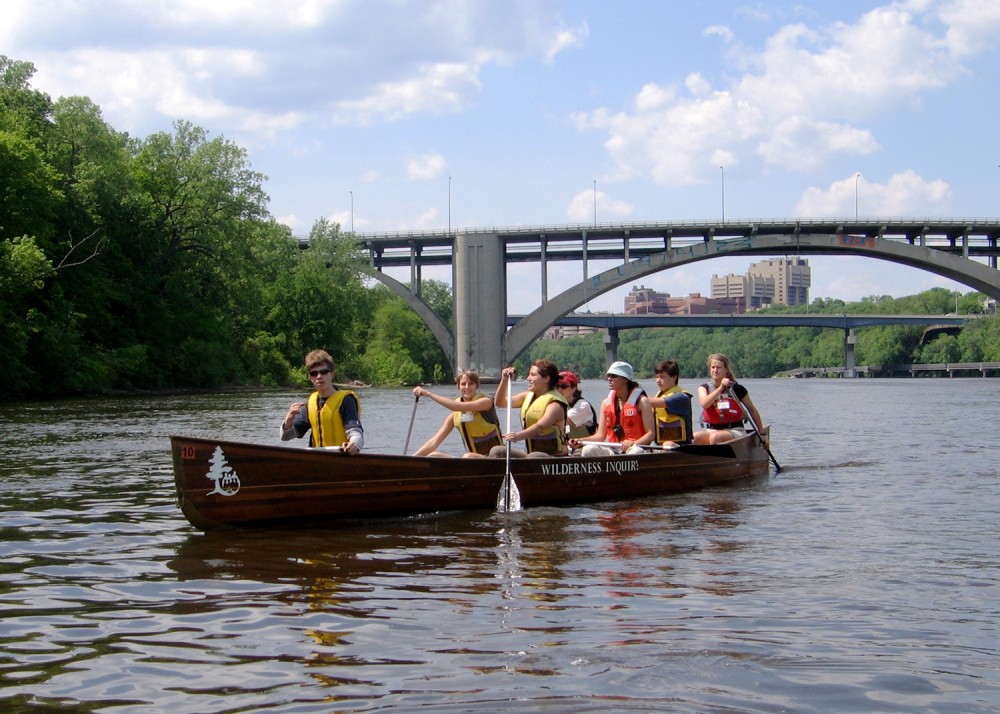 Modern canoeists paddle down the Mississippi, just like the voyagers of yore.
PHOTO COURTESY 2008 NATIONAL PARK SERVICE.
