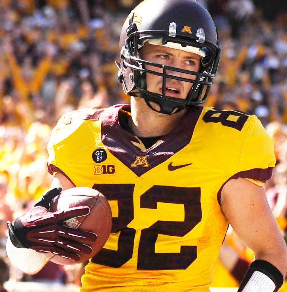 Minnesota wide receiver A.J. Barker scores a touchdown against Western Michigan on Sept. 19 at TCF Bank Stadium. Barker announced Sunday that he would leave the team and transfer to another school.