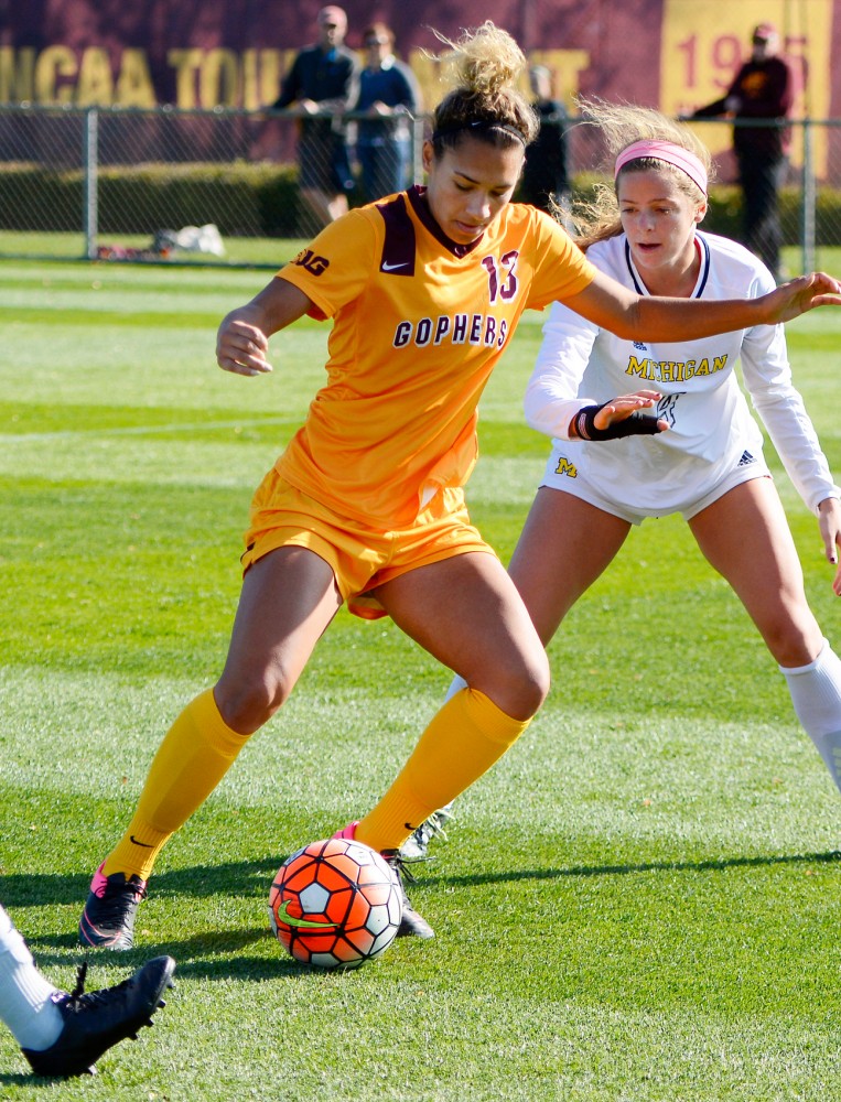 Junior forward Taylor Stainbrook dribbles the ball at Elizabeth Lyle Robbie Stadium on Oct. 18. 