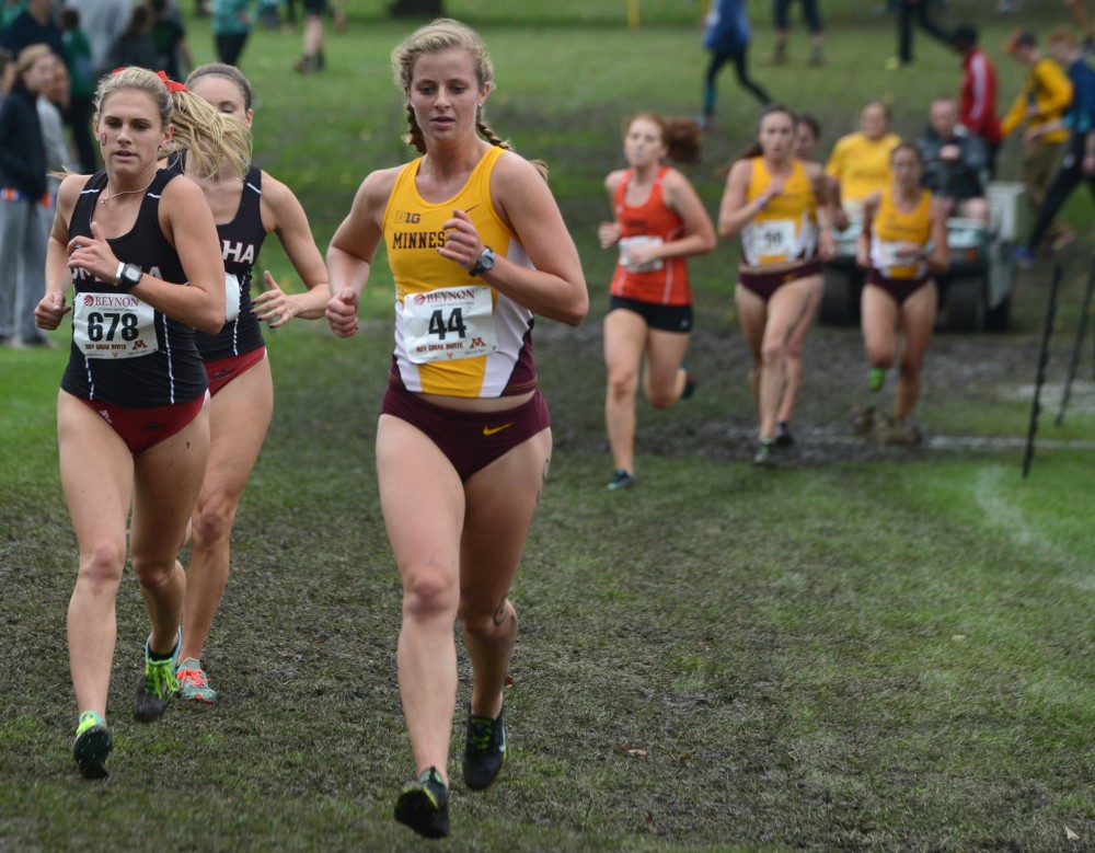 Redshirt freshman Kelsey Sather runs in the Jack Johnson Womens Gold Race at the Roy Griak Invitational on Saturday, Sept. 24, 2016 at Les Bolstad golf course. 