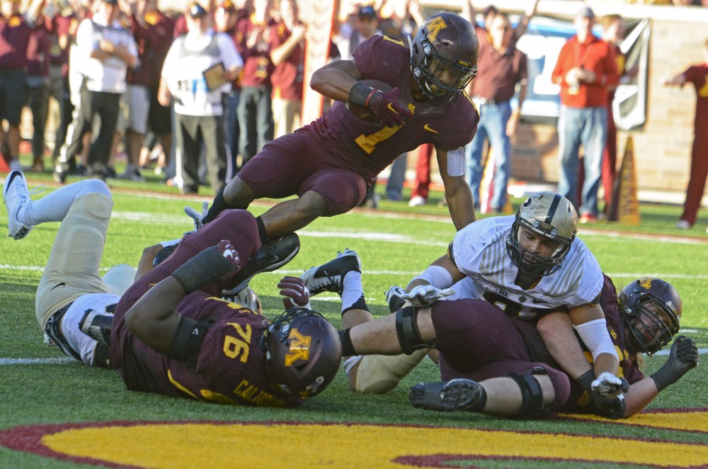 Gophers running back Rodney Smith scores a touchdown in the second quarter of their game against Purdue at TCF Bank Stadium on Nov. 5, 2016.