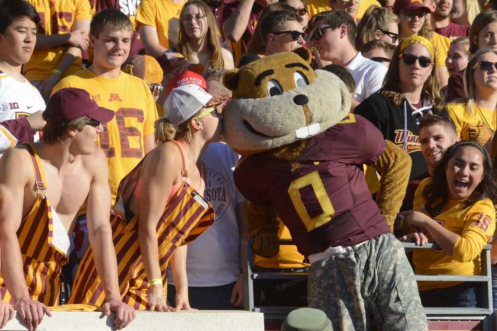 Goldy getting a kiss from a student during the Gopher game against Purdue at TCF Bank Stadium on Nov. 5, 2016.