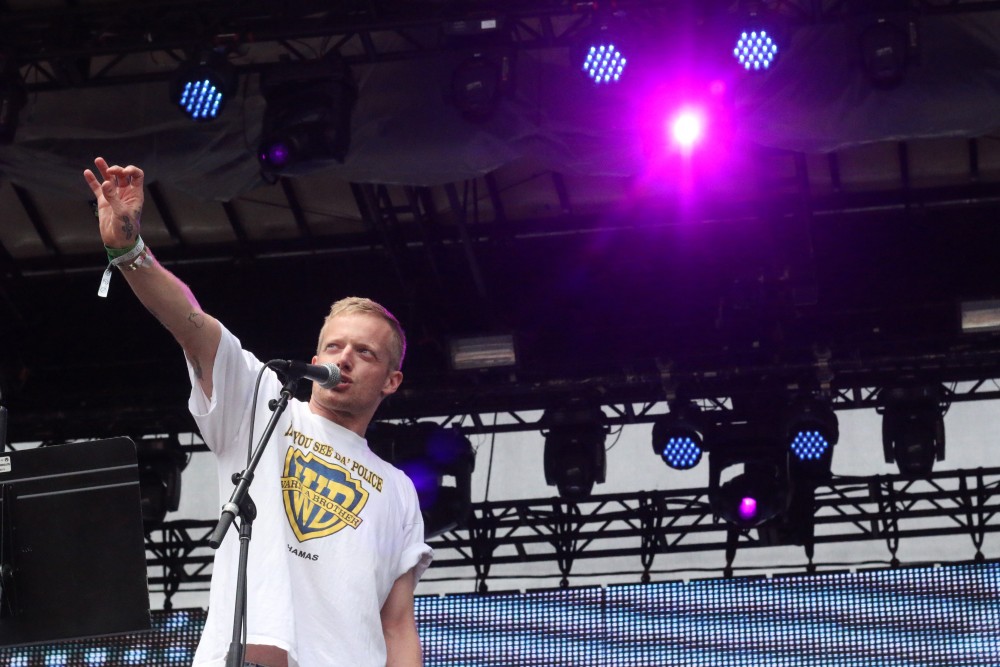 Minneapolis based hip hop artist Astronautalis delivered a passionate performance with s t a r g a z e on Saturday, June 17, 2017 at Eaux Claires in Wisconsin. I woke up this morning thinking about Philando, rapped the artist, delivering a speech that addressed the conflicting feelings of celebrating at a music festival as the verdict in the Castile case caused upset over the weekend.