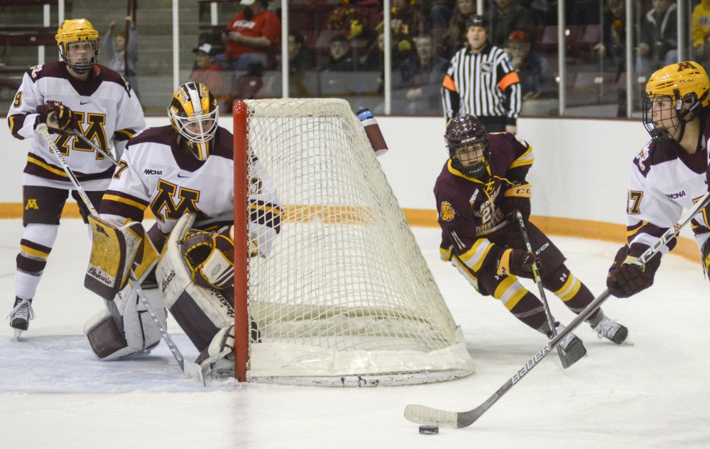 Redshirt junior goalkeeper Sidney Peters defends the goal from the Bulldogs on Feb. 4, 2017 at Ridder Arena.