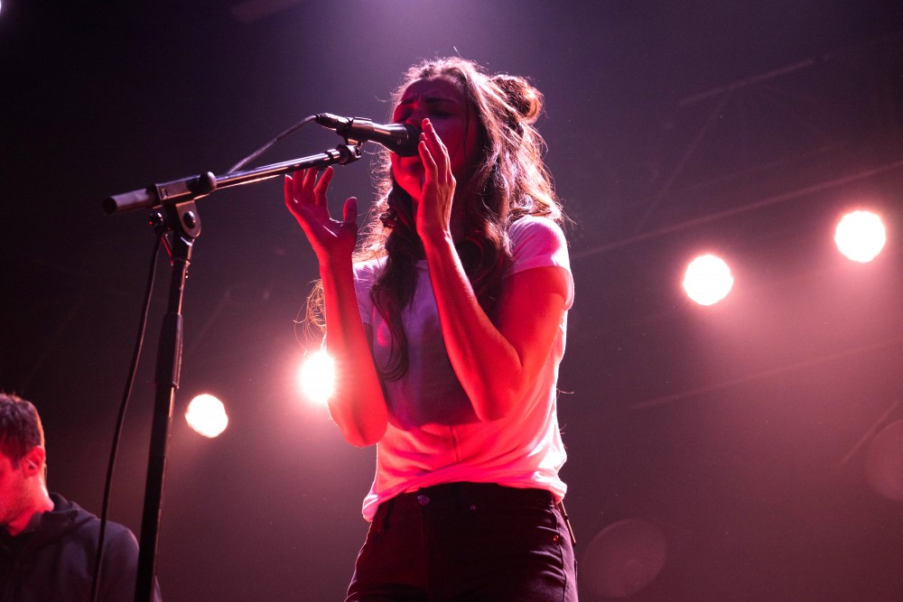 Soulful and musically contemplative Amy Shark from the Gold Coast, Australia opens for Vance Joy last Thursday at First Avenue.