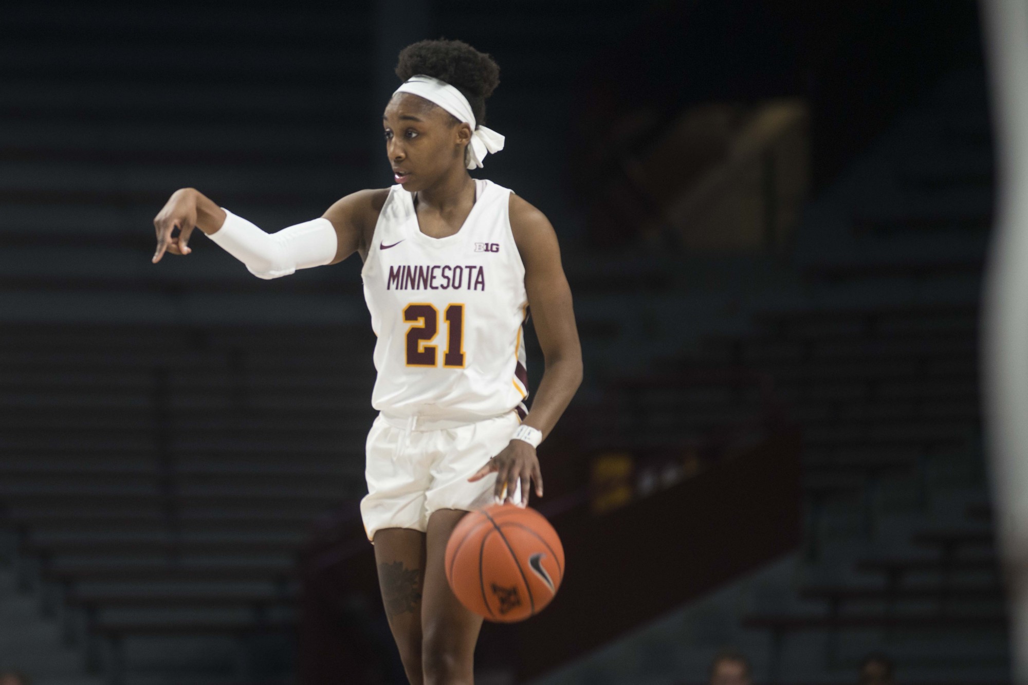 Guard Jasmine Brunson dribbles brings the ball up the court at Williams Arena on Tuesday, Nov. 5. The Gophers fell to Missouri State 69-77. 