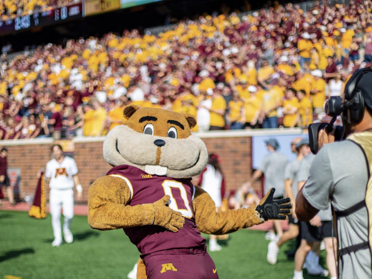 Goldy+amps+up+the+crowd+prior+to+the+coin+toss+for+the+Gopher+homecoming+football+game+on+September+30%2C+2023.