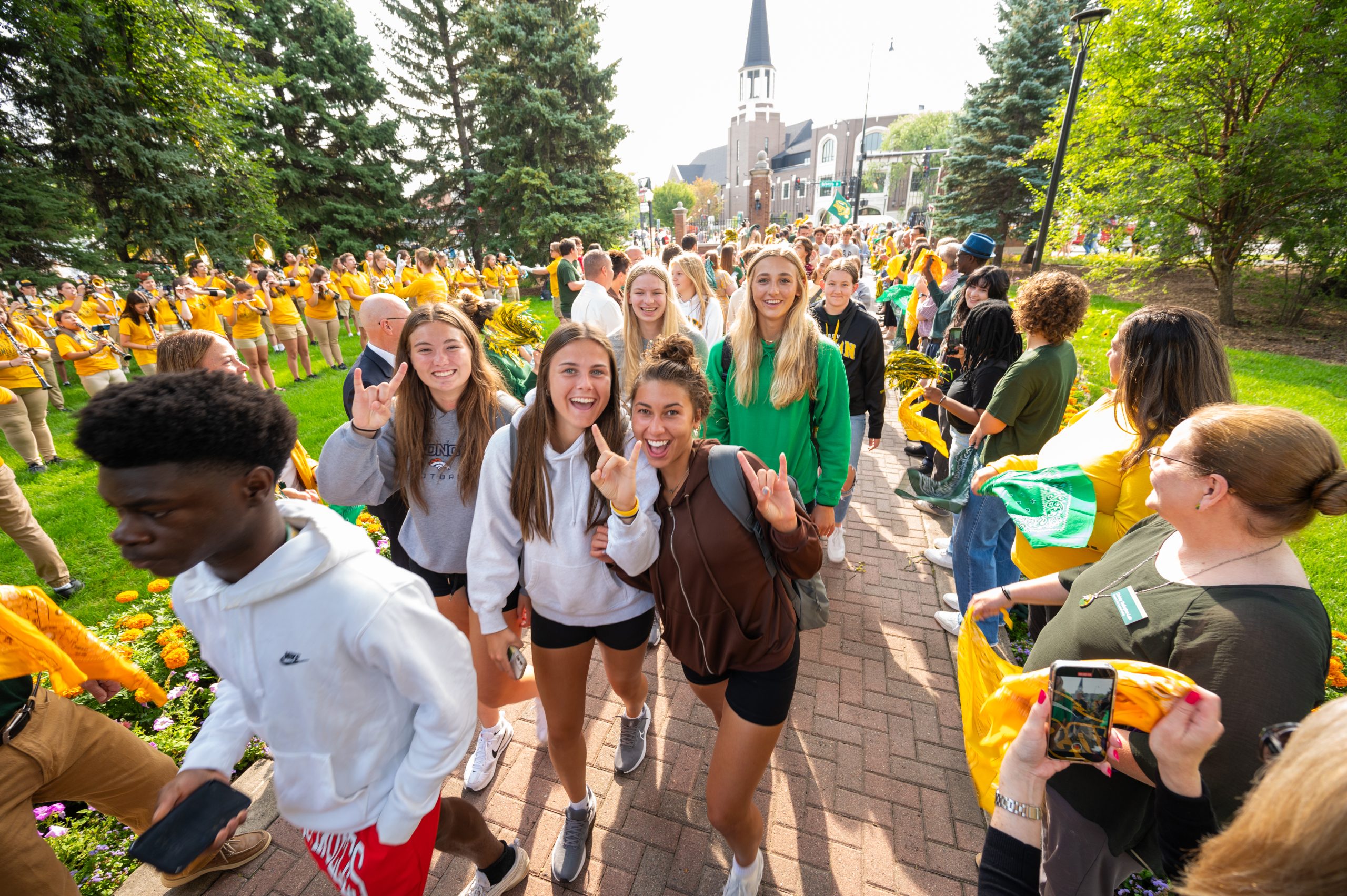 New North Dakota State University (NDSU) students are welcomed through the front gates.